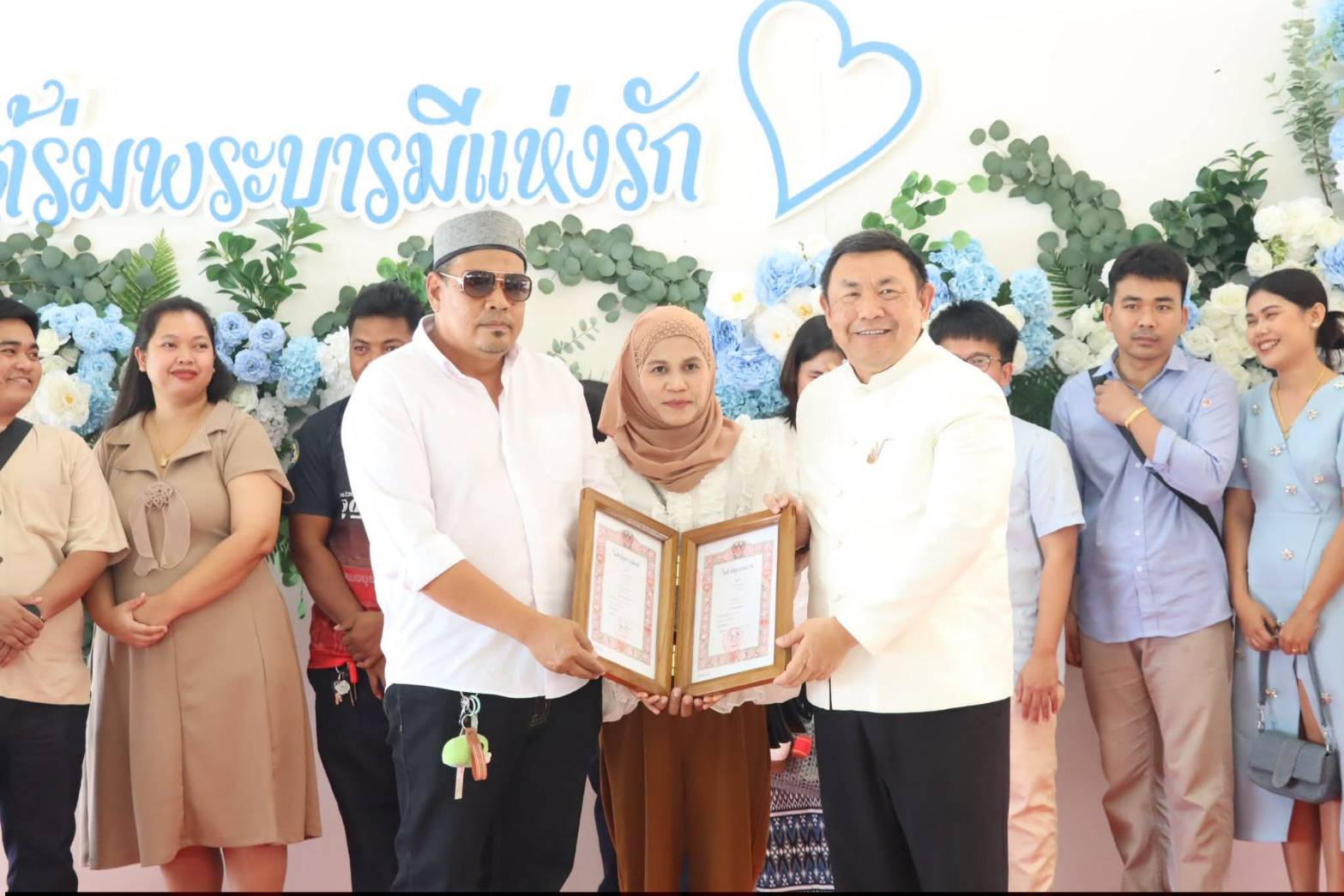 title - ศพส. จัดงาน “รักแห่งศิลป์ รักแห่งแผ่นดิน” เพื่อน้อมรำลึกในพระมหากรุณาธิคุณของสมเด็จพระนางเจ้าสิริกิติ์ พระบรมราชินีนาถ พระบรมราชชนนีพันปีหลวง ณ ศูนย์ส่งเสริมและพัฒนาอาชีพเสริมนอกภาคการเกษตร (ศูนย์ศิลปาชีพบางไทรฯ เดิม)